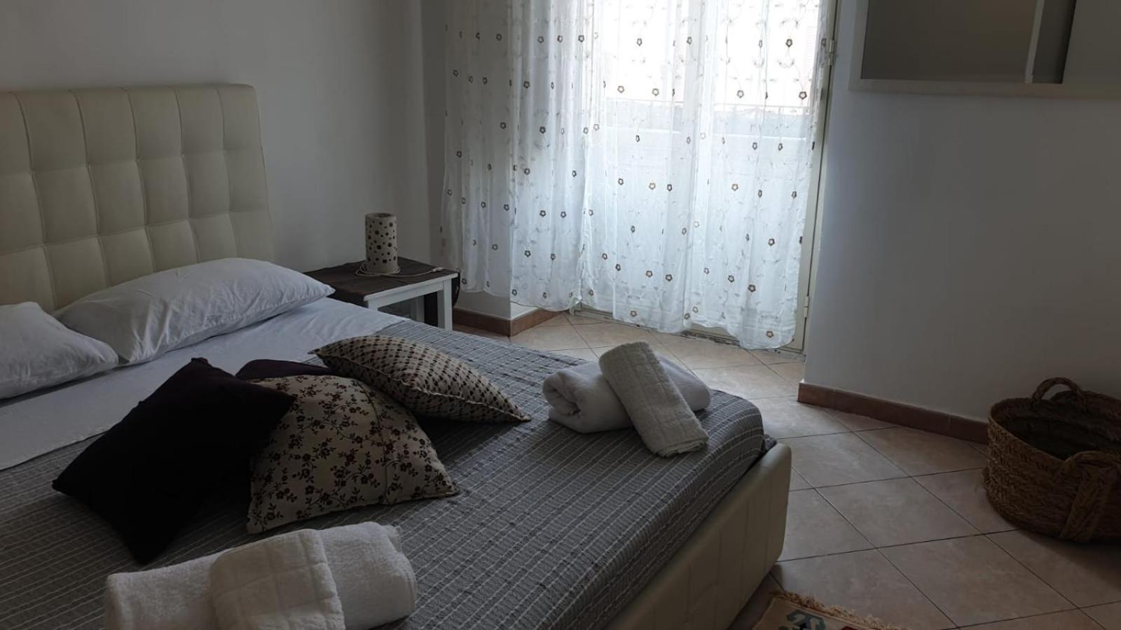Casa Vacanze "Cortile Aquilone" Катания Екстериор снимка