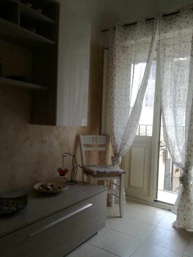 Casa Vacanze "Cortile Aquilone" Катания Екстериор снимка